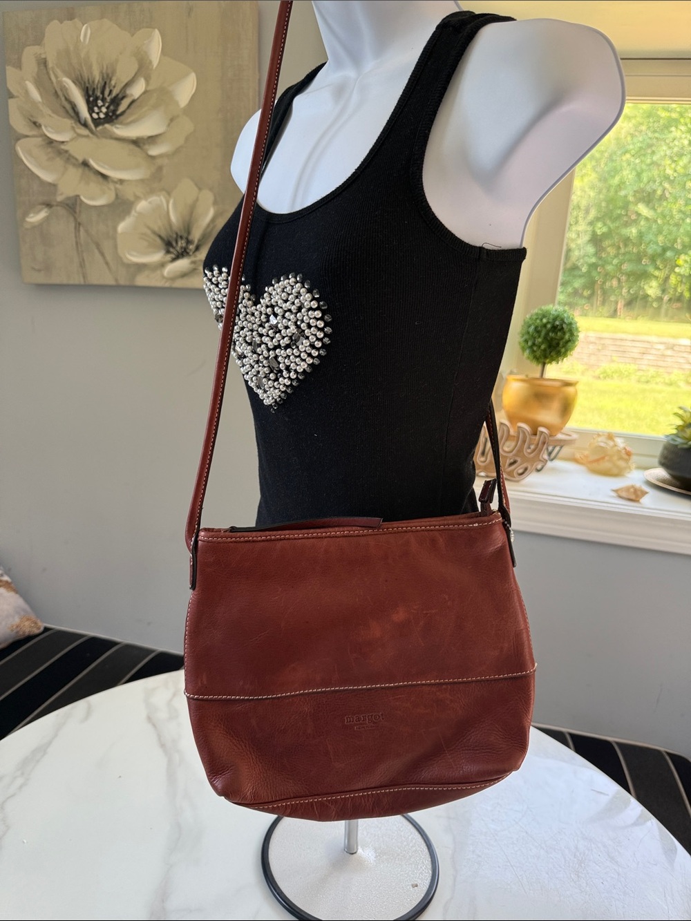 Classic Leather Crossbody Bag in Chestnut Brown